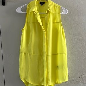Yellow short sleeved tank top button down top (XS)